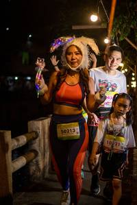 BIB: 50213, 0436
                            <button type="button" onclick="openModal(21807534)" class="btn btn-primary btn-sm float-right btn-popup" data-toggle="modal" data-target=".modal-high-quality">
                        <i class="fas fa-shopping-cart"></i> Add to Cart
                    </button>
                                            <button type="button" onclick="isThisMe(21807534, true)" class="btn btn-success btn-sm float-right btn-popup btn-isme hidden" data-toggle="tooltip" data-placement="bottom" title="นี่คือรูปของคุณใช่ไหม คลิกที่นี่เพื่อเอาเข้าอัลบั้ม">
                        <i class="fas fa-plus"></i> Add to album
                    </button>
                    <button type="button" onclick="isThisMe(21807534, false)" class="btn btn-warning btn-sm float-right btn-popup btn-isnotme hidden">
                        <i class="fas fa-ban"></i> Remove from album
                    </button>